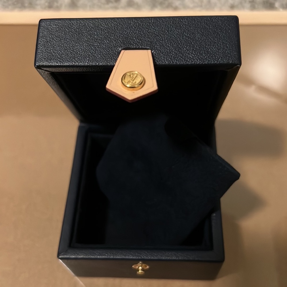 Mini Louis Vuitton Jewelry Box & Shopping Bag